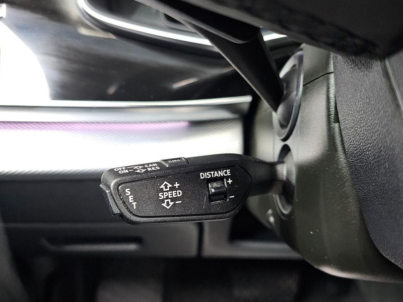 2021 Audi Q7 45 TDI Quattro photo 18