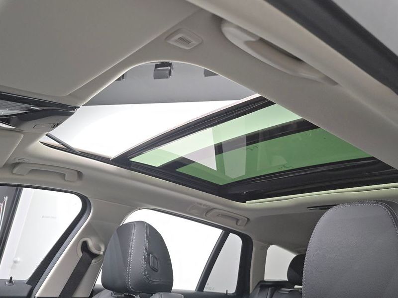 2023 BMW 3 Series 320d Touring photo 19