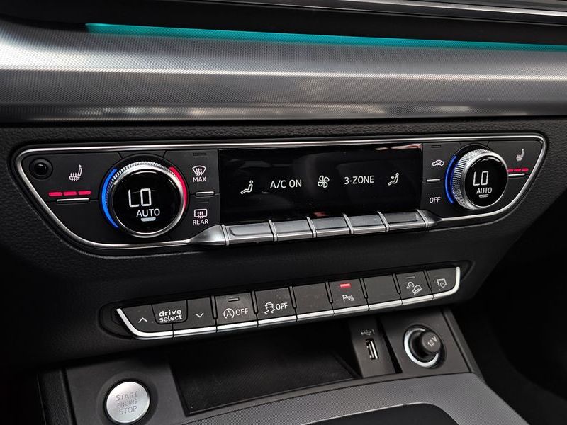 2021 Audi Q5 45 TFSI Quattro photo 15