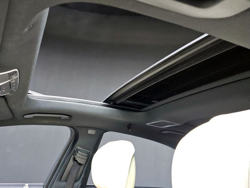 2019 Mercedes-Benz S-Class S560L 4MATIC photo 16