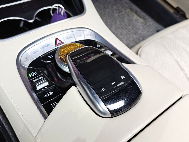 2019 Mercedes-Benz S-Class S560L 4MATIC photo 19