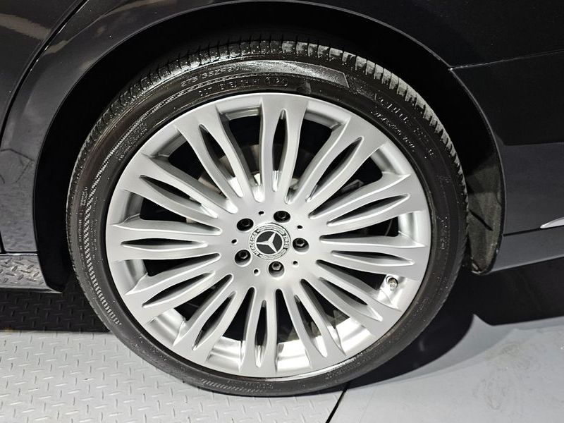 2019 Mercedes-Benz S-Class S560L 4MATIC photo 21