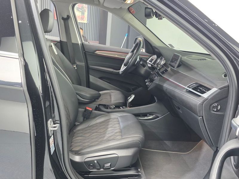 2021 BMW X1 xDrive 20i xLine photo 11