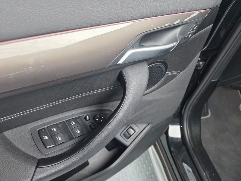2021 BMW X1 xDrive 20i xLine photo 17