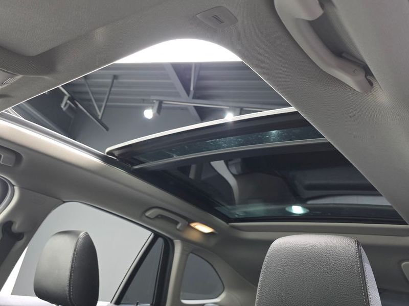 2021 BMW X1 xDrive 20i xLine photo 19