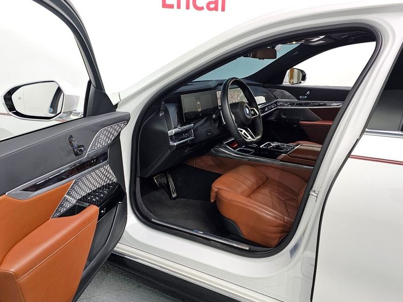 2023 BMW i7 xDrive 60 M sport photo 10