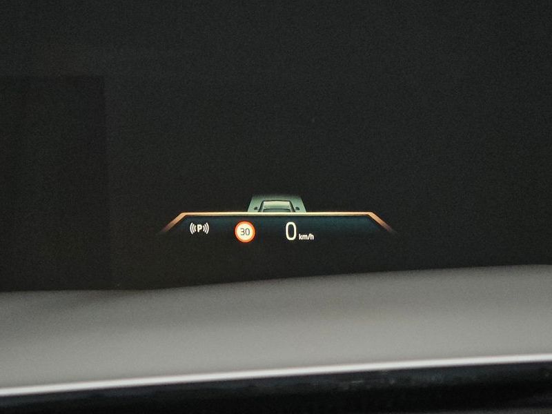 2025 BMW 7 Series 740d xDrive M Sport photo 18