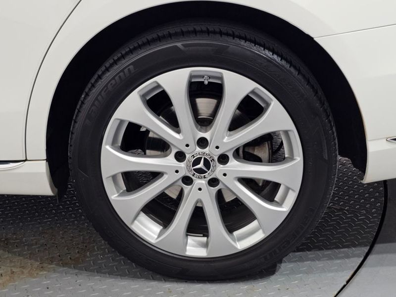 2020 Mercedes-Benz E-Class E300 4MATIC Exclusive photo 21
