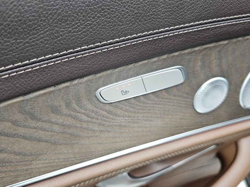 2020 Mercedes-Benz E-Class E300 4MATIC Exclusive photo 30