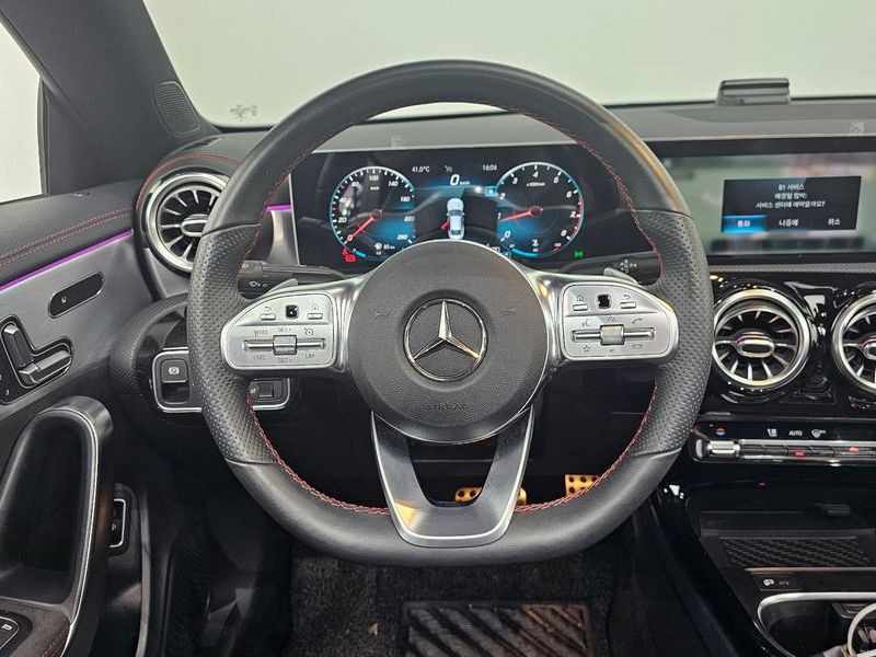2020 Mercedes-Benz C-Class CLA250 4MATIC photo 12