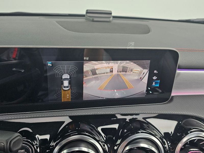 2020 Mercedes-Benz C-Class CLA250 4MATIC photo 14