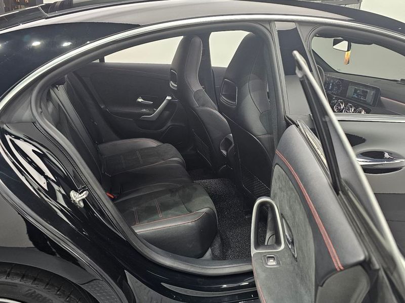 2020 Mercedes-Benz C-Class CLA250 4MATIC photo 17