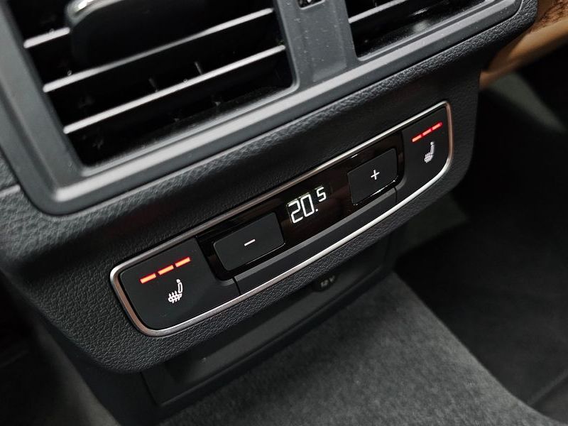2023 Audi Q5 45 TFSI Quattro Premium photo 19