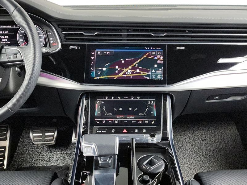 2023 Audi Q7 55 TFSI Quattro Premium photo 14