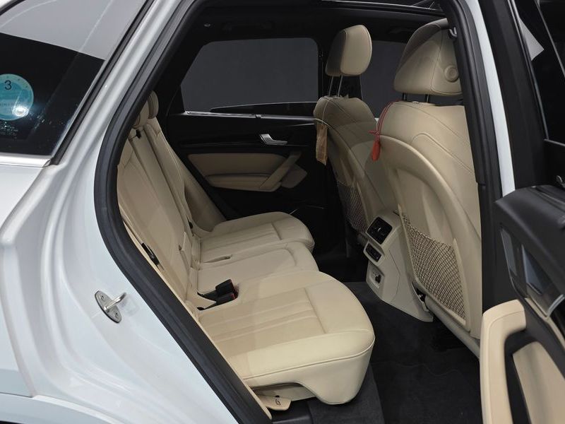2021 Audi Q5 40 TDI Quattro Premium photo 11