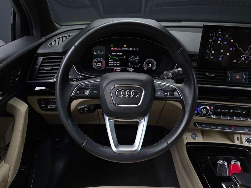 2021 Audi Q5 40 TDI Quattro Premium photo 13