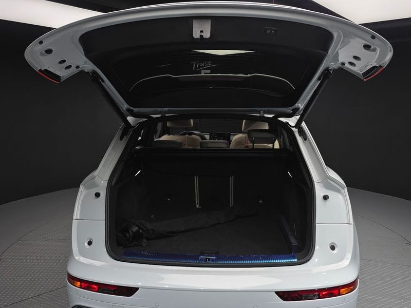 2021 Audi Q5 40 TDI Quattro Premium photo 20
