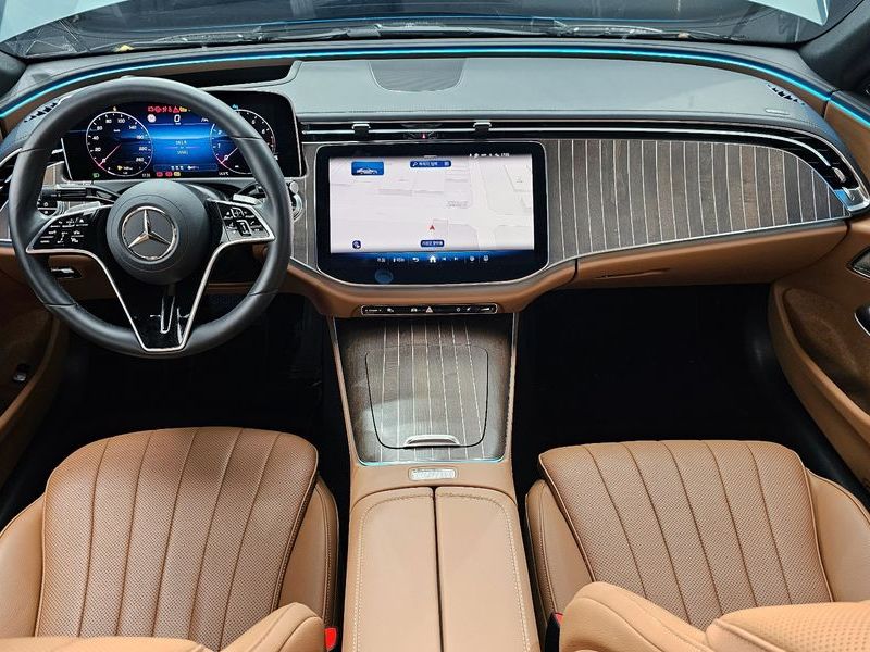 2024 Mercedes-Benz E-Class E300 4MATIC Exclusive photo 7
