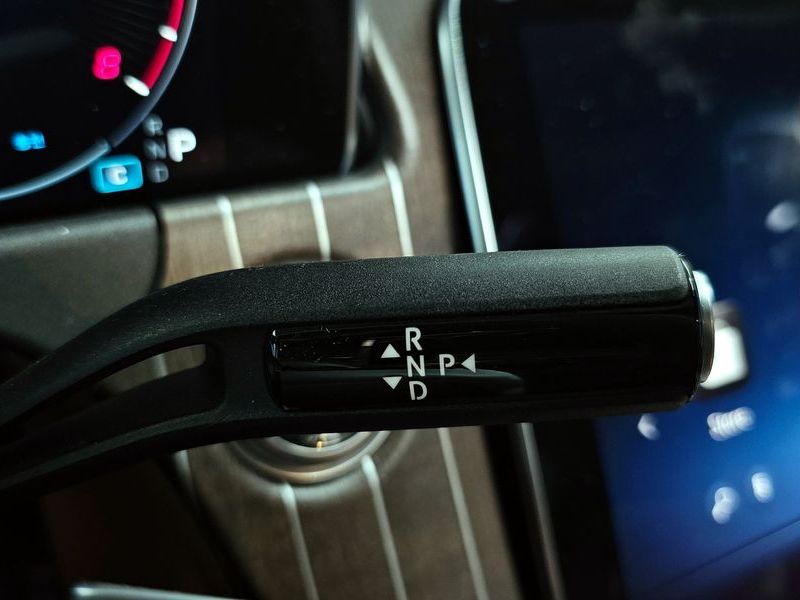 2024 Mercedes-Benz E-Class E300 4MATIC Exclusive photo 9