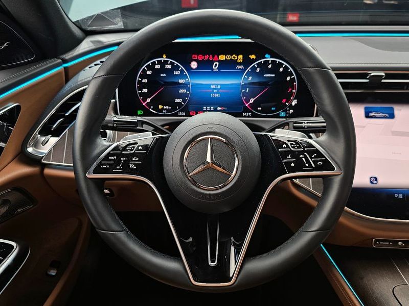 2024 Mercedes-Benz E-Class E300 4MATIC Exclusive photo 13