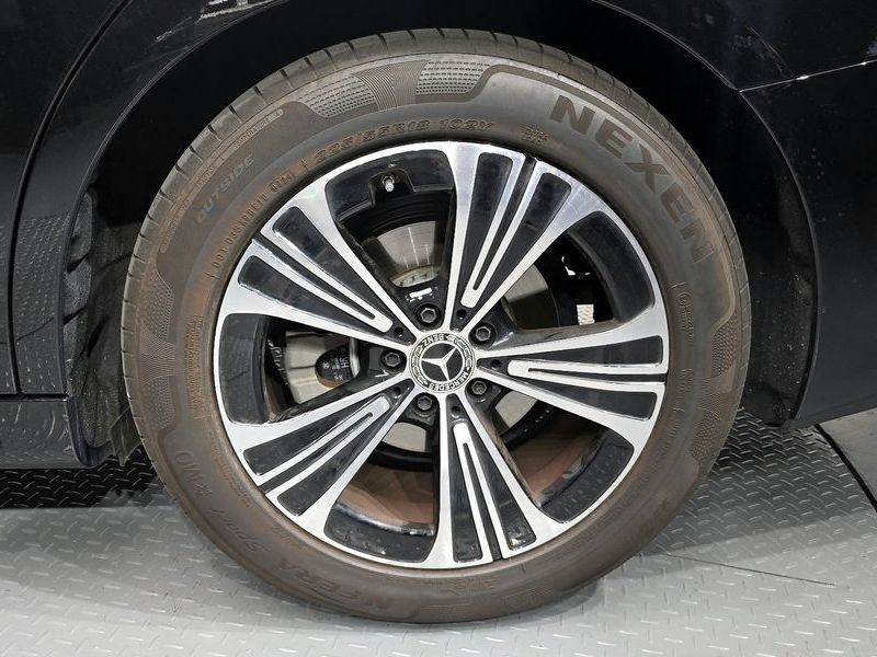 2024 Mercedes-Benz E-Class E200 Avantgarde photo 21