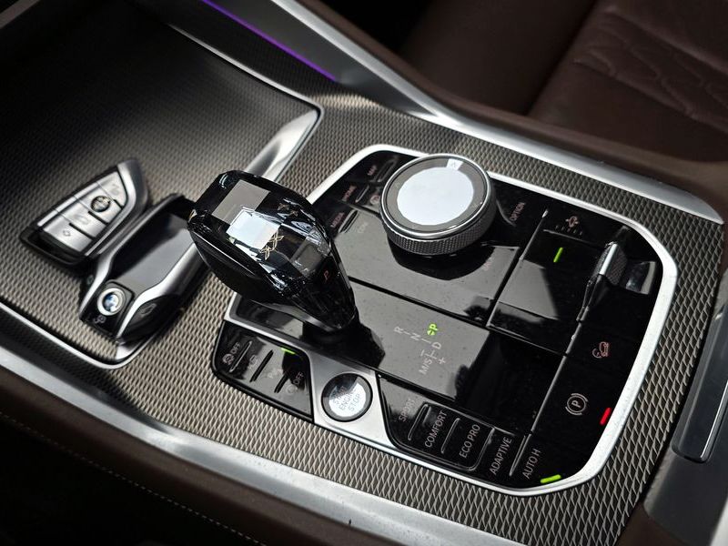 2023 BMW X6 xDrive40i M Sport photo 9