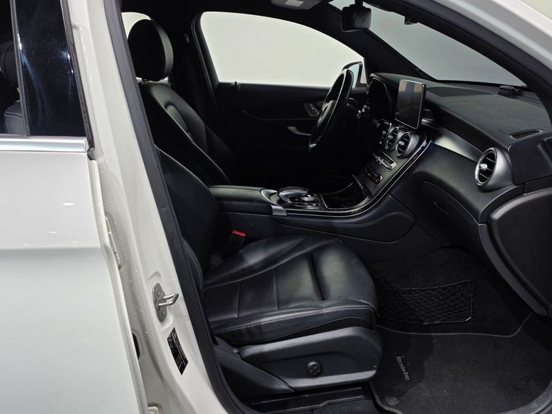 2019 Mercedes-Benz C-Class GCL300 4MATIC Coupe photo 11