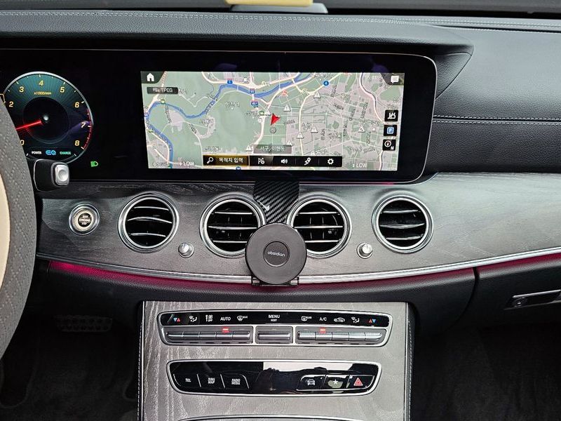 2022 Mercedes-Benz E-Class E350 4MATIC AMG Line photo 13