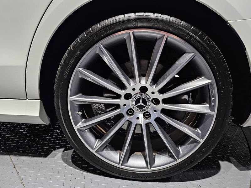 2022 Mercedes-Benz E-Class E350 4MATIC AMG Line photo 21
