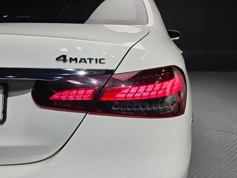2022 Mercedes-Benz E-Class E350 4MATIC AMG Line photo 23