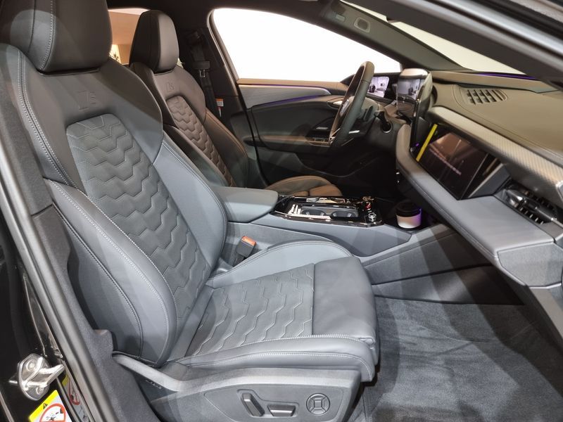 2025 Audi A6 Performance S line photo 10
