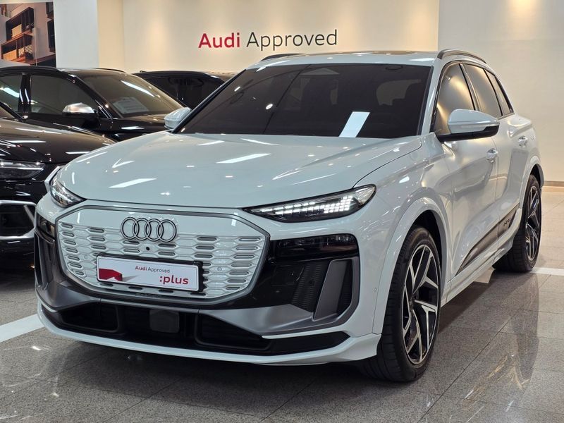 2025 Audi Q6 e-tron Premium Quattro photo 1