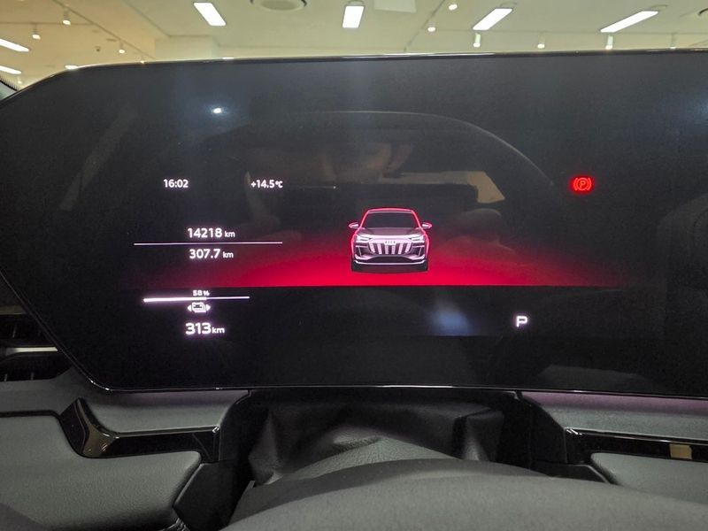 2025 Audi Q6 e-tron Premium Quattro photo 8