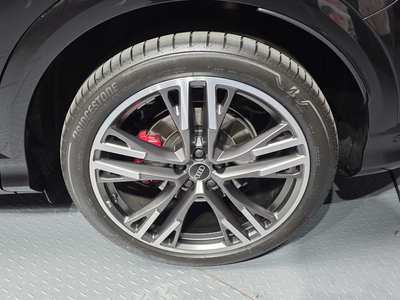 2025 Audi Q5 45 TFSI Quattro S Line Black Ediiton photo 21