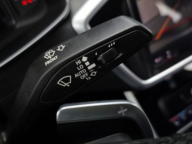 2023 Audi A6 40 TDI Premium photo 18