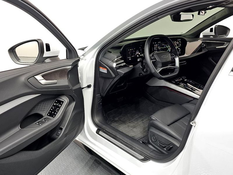 2025 Audi A5 40 TFSI Quattro S Line photo 10