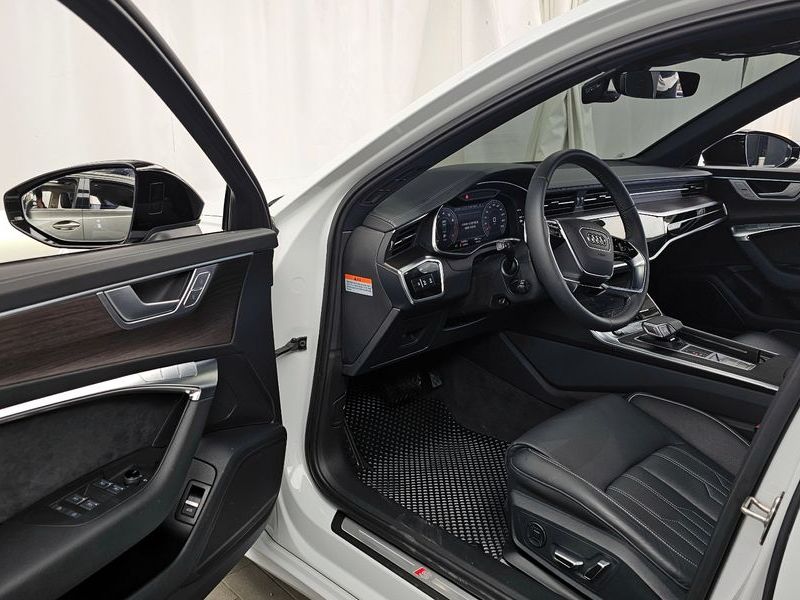 2025 Audi A6 45 TFSI Premium photo 10