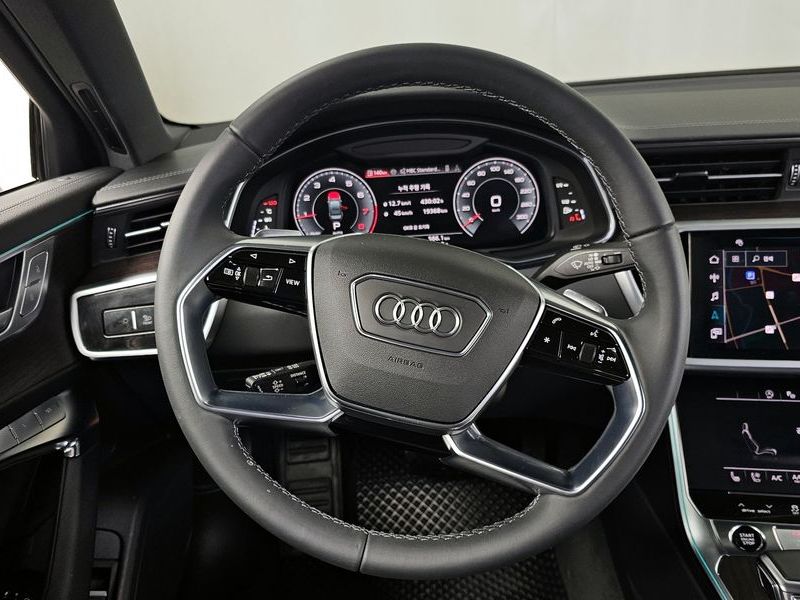 2025 Audi A6 45 TFSI Premium photo 13
