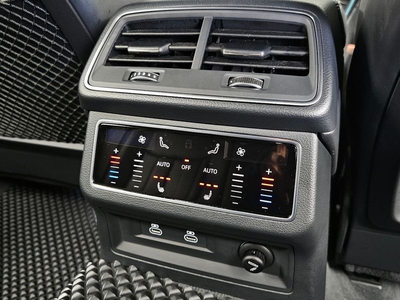 2025 Audi A6 45 TFSI Premium photo 19