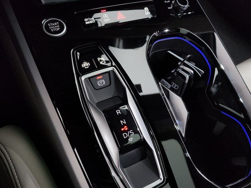 2025 Audi A5 40 TFSI Quattro S Line photo 9