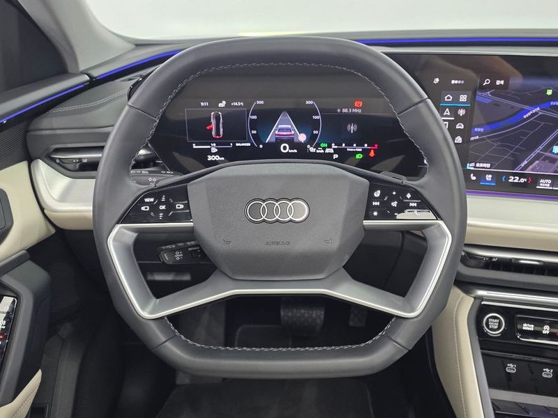 2025 Audi Q5 40 TFSI Quiattro Advanced photo 13