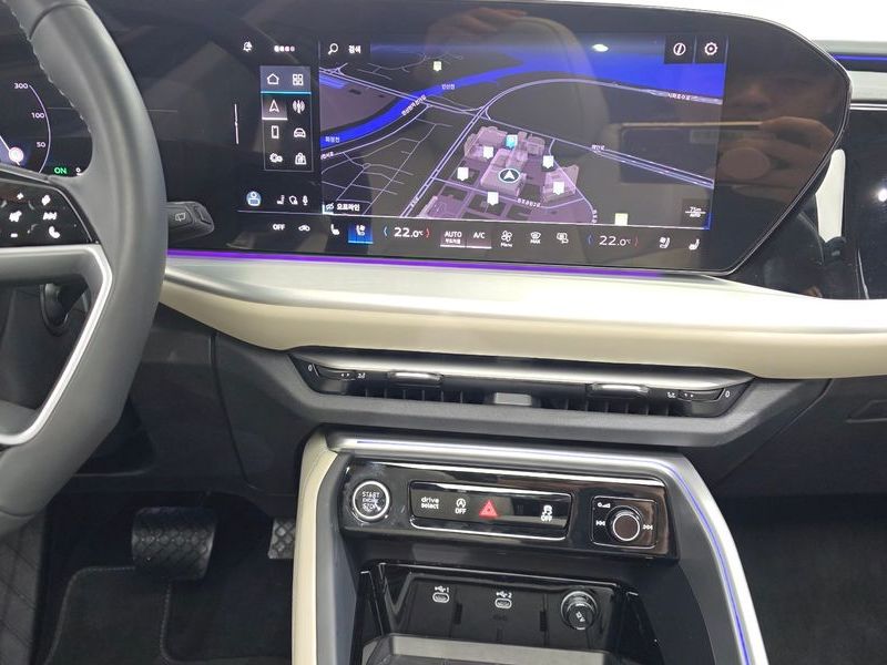 2025 Audi Q5 40 TFSI Quiattro Advanced photo 19