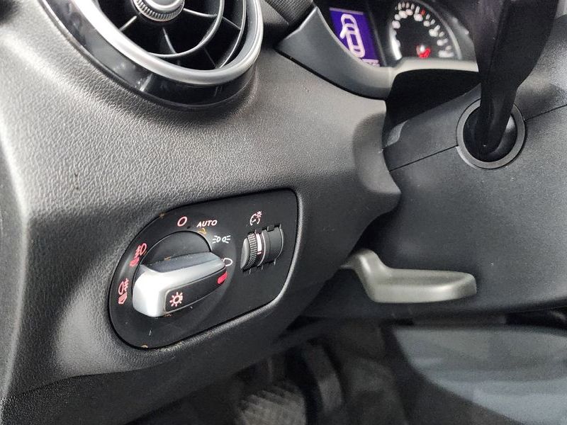 2015 Audi A1 30 TDI Sport photo 18
