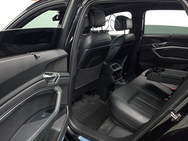 2023 Audi e-tron 55 Quattro photo 12