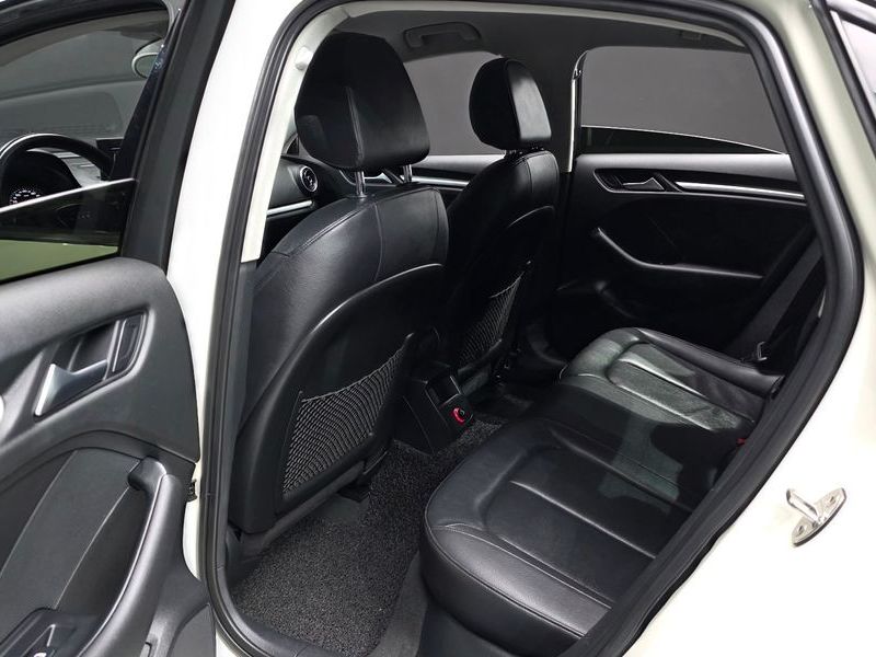 2015 Audi A3 25 TDI 8V photo 12