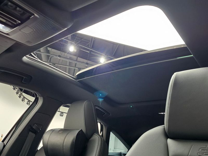 2025 Audi e-tron 45 Sportback photo 19
