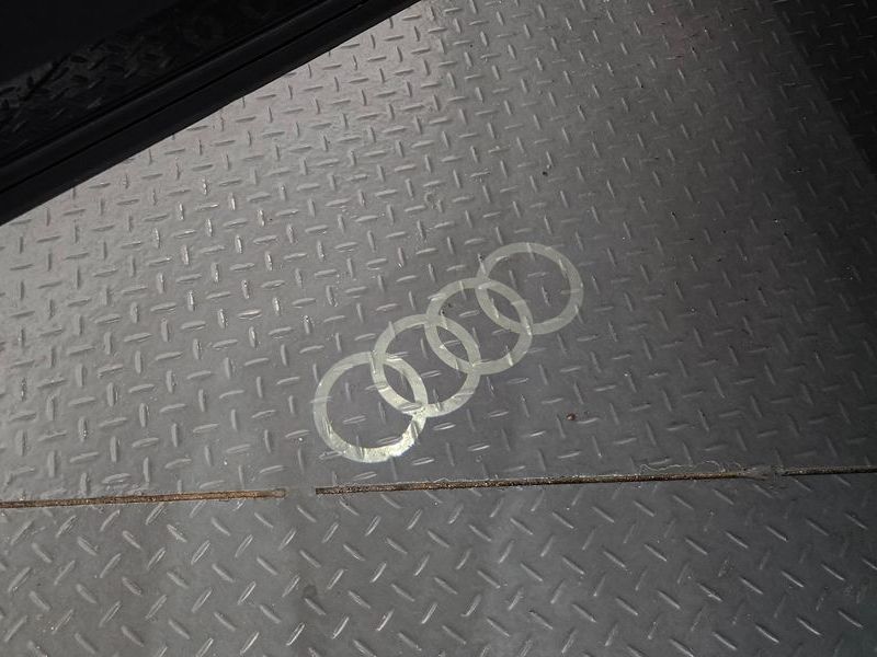2025 Audi e-tron 45 Sportback photo 27