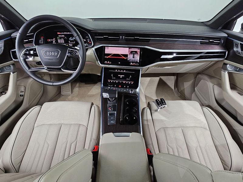 2025 Audi A6 45 TFSI Premium photo 7