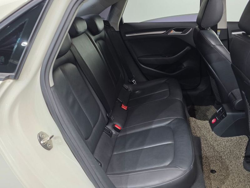 2015 Audi A3 35 TDI Dynamic 8V photo 12