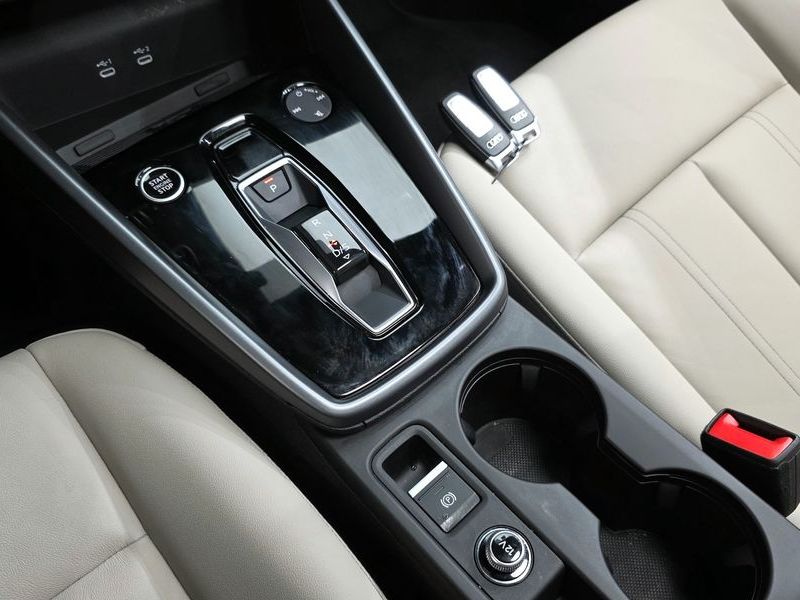 2025 Audi A3 40 TFSI photo 9